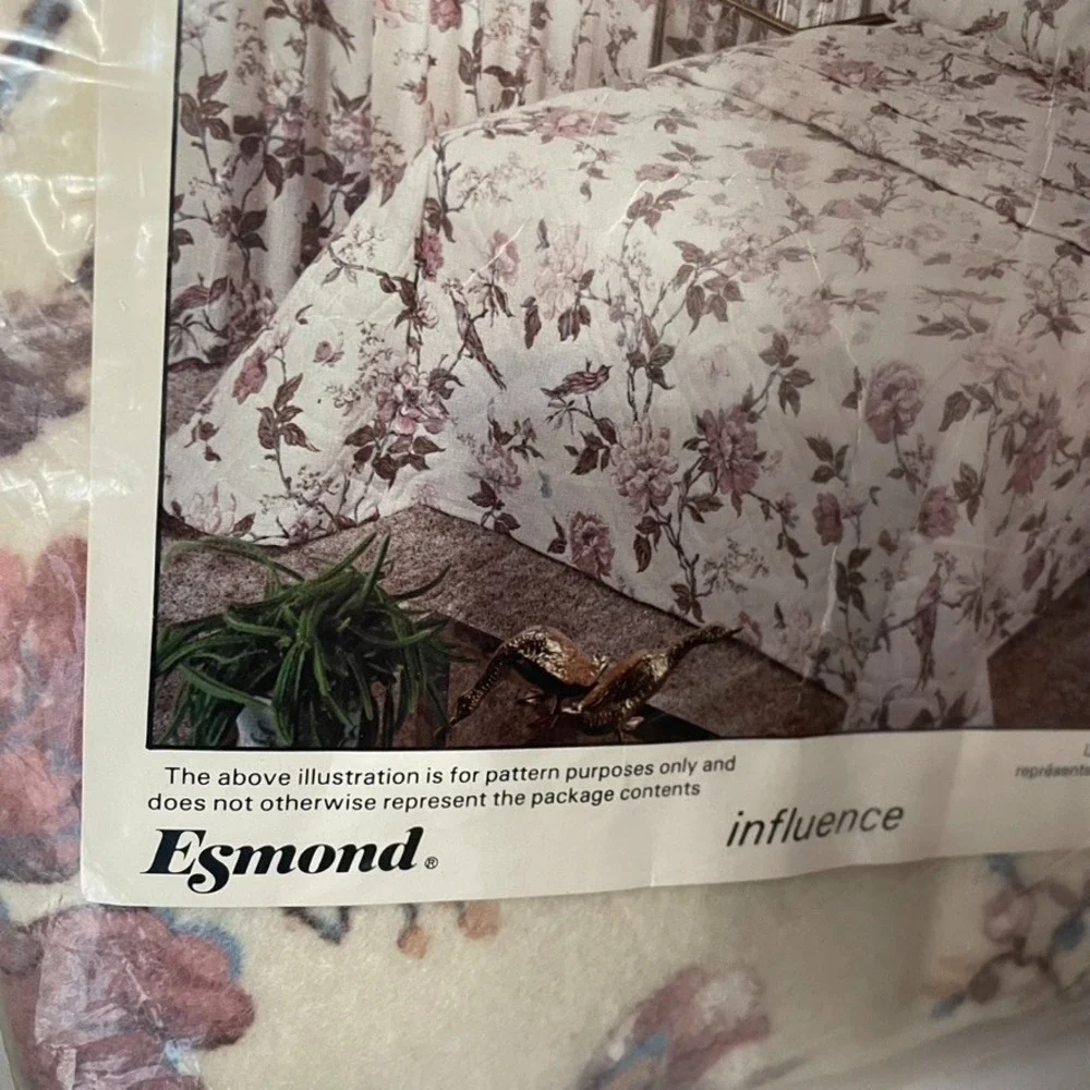 Esmond Brown Floral Satin Trim Twin Fleece Polyester Blanket‎ NOS